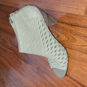 Tesori Woven Leather Heels